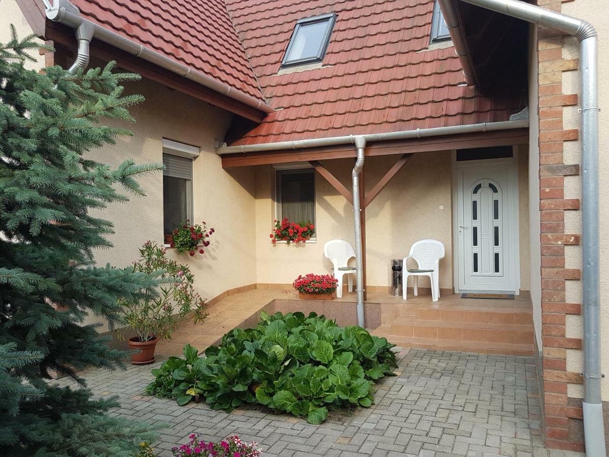 Villa Bellanova Hajdúszoboszló Kültér fotó