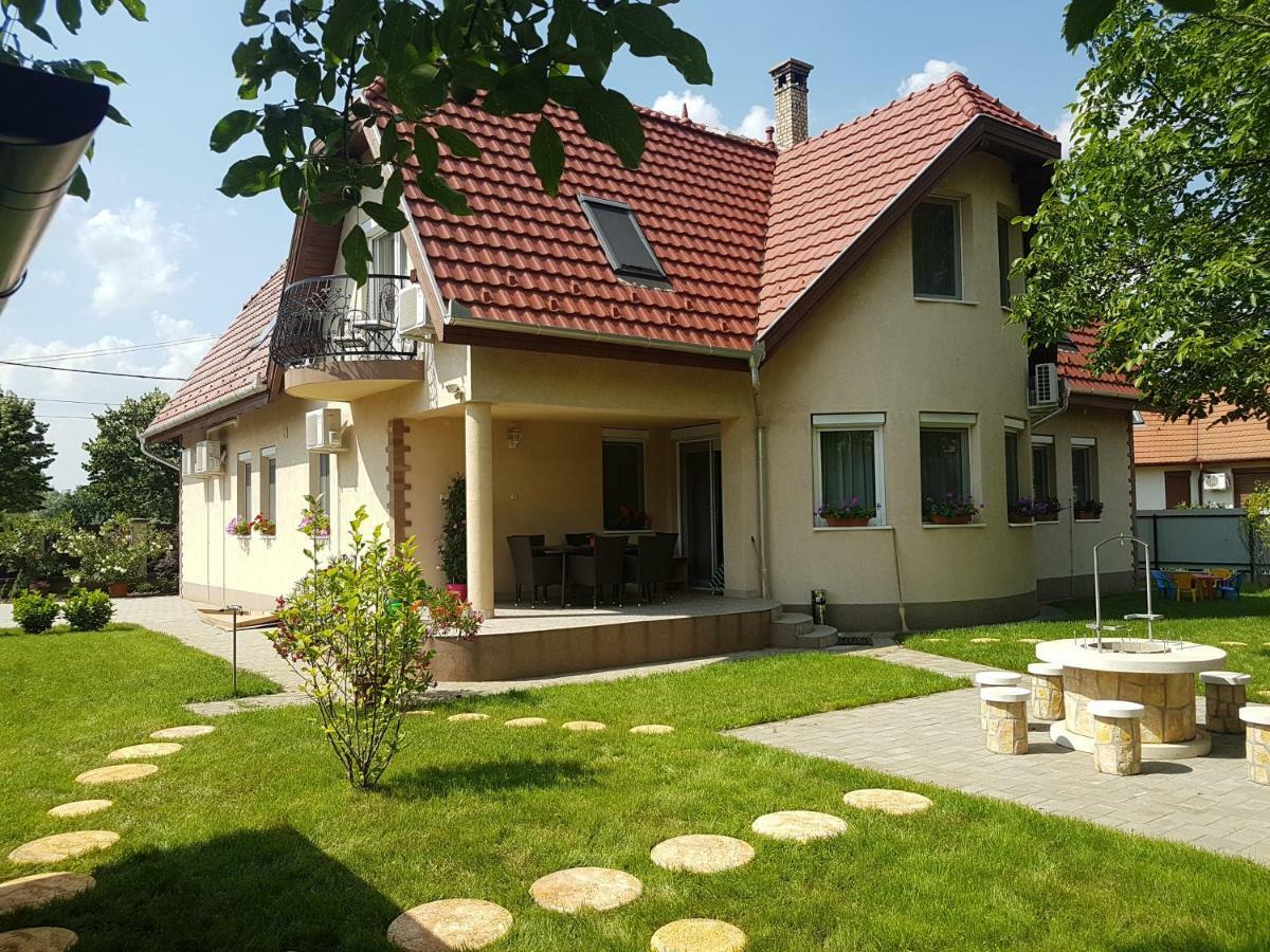 Villa Bellanova Hajdúszoboszló Kültér fotó